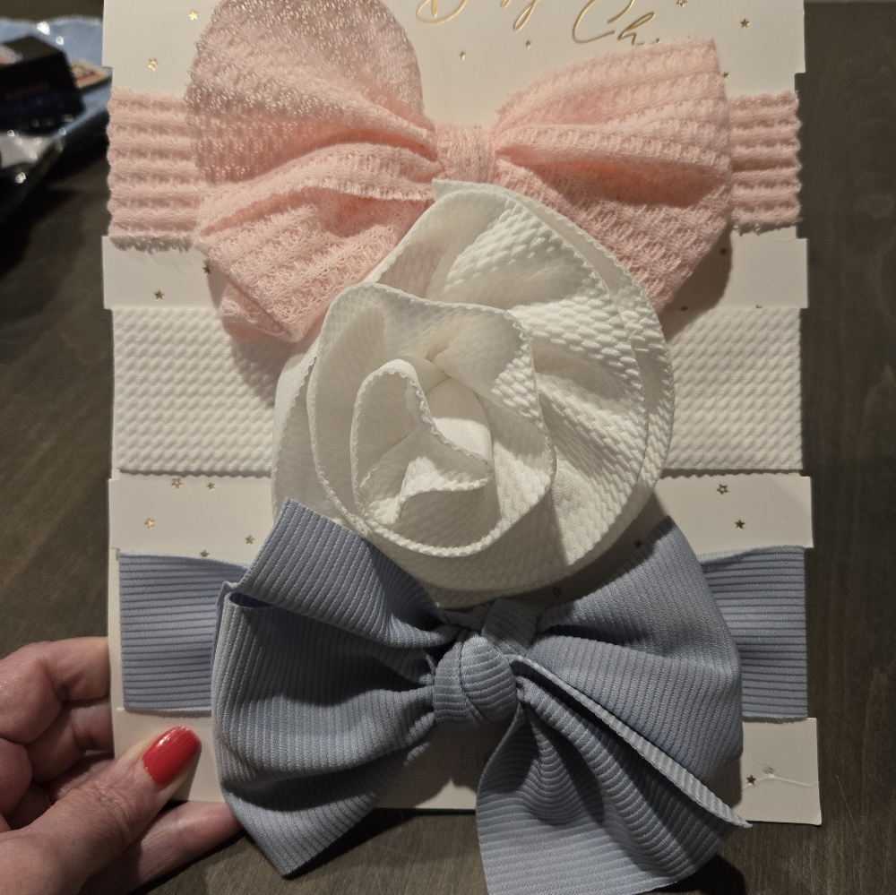 NIP Simply Baby Chic Baby girl headbands. Set of 3.